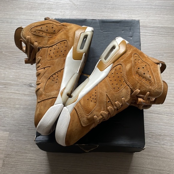 SOLD - Picture 2 of 4